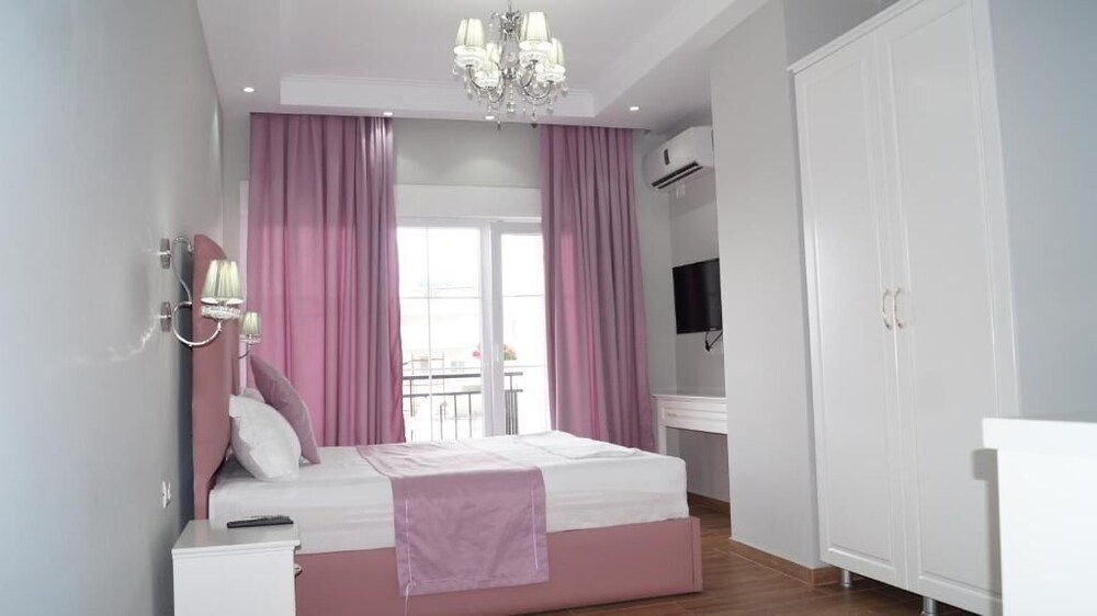 Apartments Flower Residence