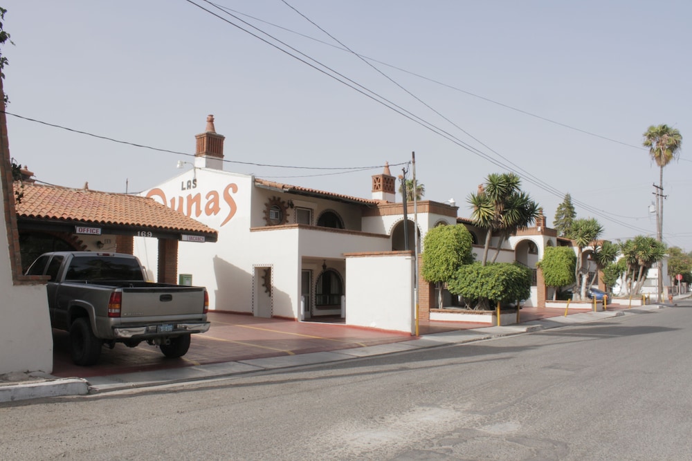 Hotel Las Dunas Hotel - Image 1