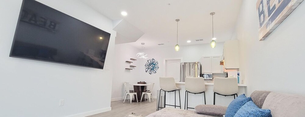 Villas De Laguna 3 3 Bedroom Townhouse