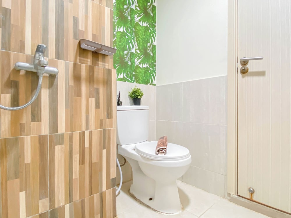 Comfort And Tidy 2Br With Extra Room Apartment Meikarta
