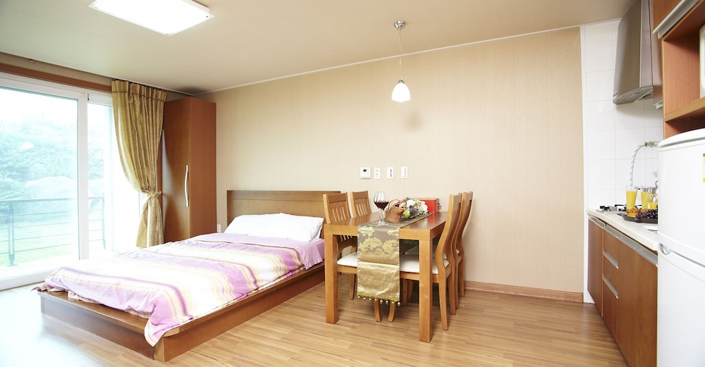 Club Olympia Pension & Resort
