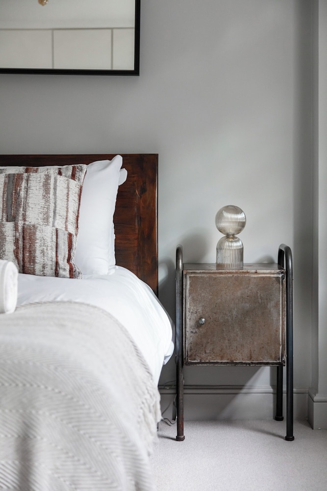 Urban Chic penthouse in Covent Garden