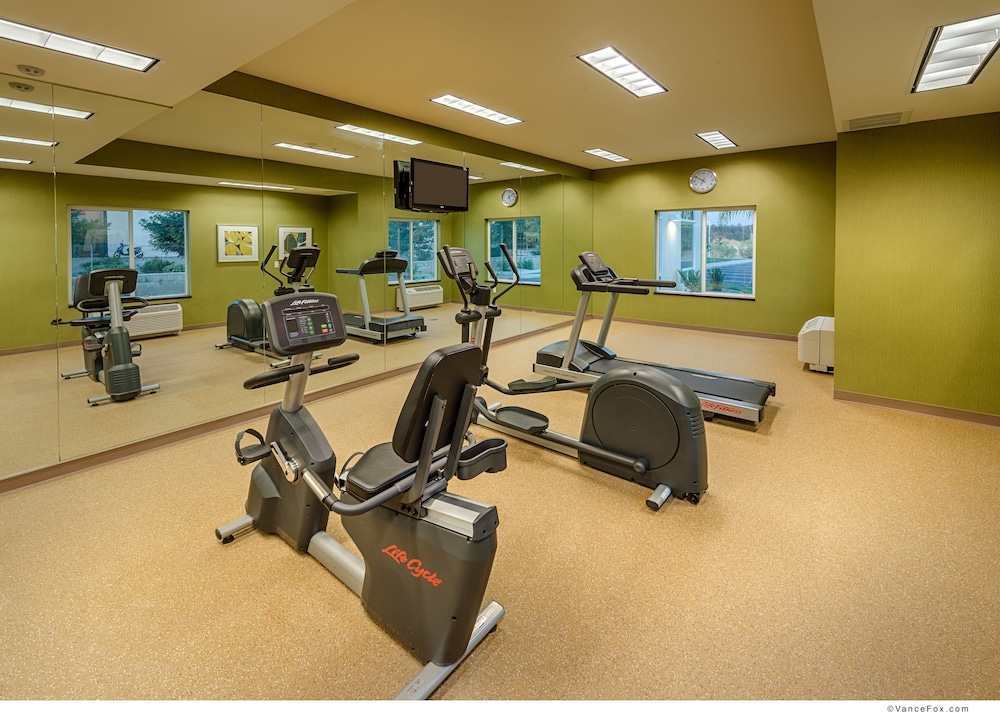Red Bluff Vacations - Holiday Inn Express Hotel  Suites Red Bluff-South Redding, an IHG Hotel - Property Image 1