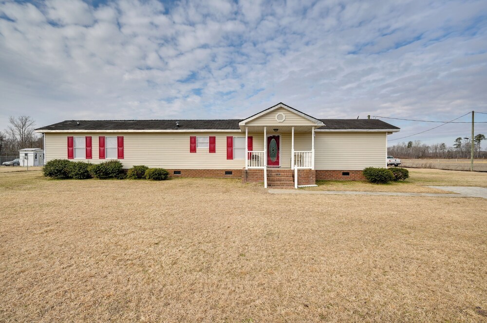 8 Mi to Dtwn Greenville: Pet-friendly Family Home!