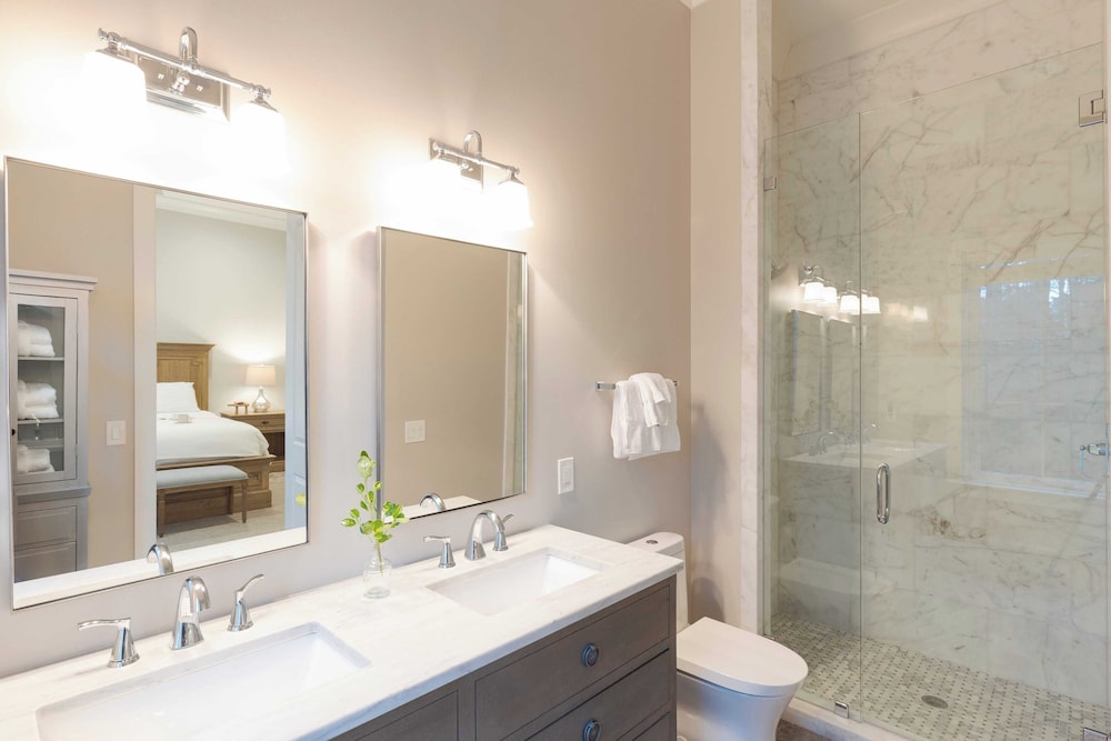 Sleeps 48, 2 Homes w/ Private Beach Access Bradley Circle Buyout by Avantstay