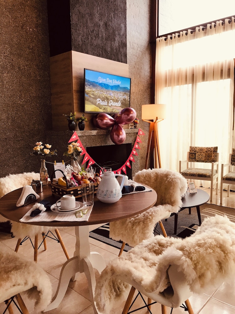 Canyons Guest House