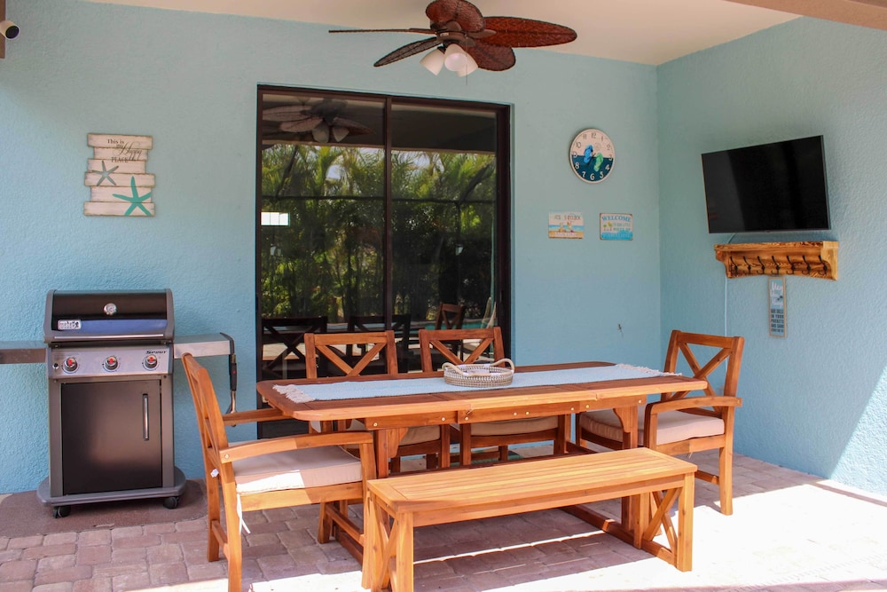 Sunny Cape Coral Home w/ Private Pool Lanai - Property Image 11