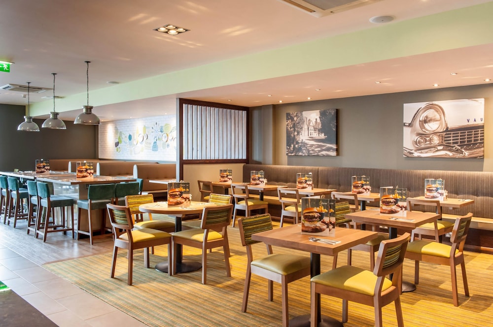 Premier Inn Luton Town Centre, photo 9
