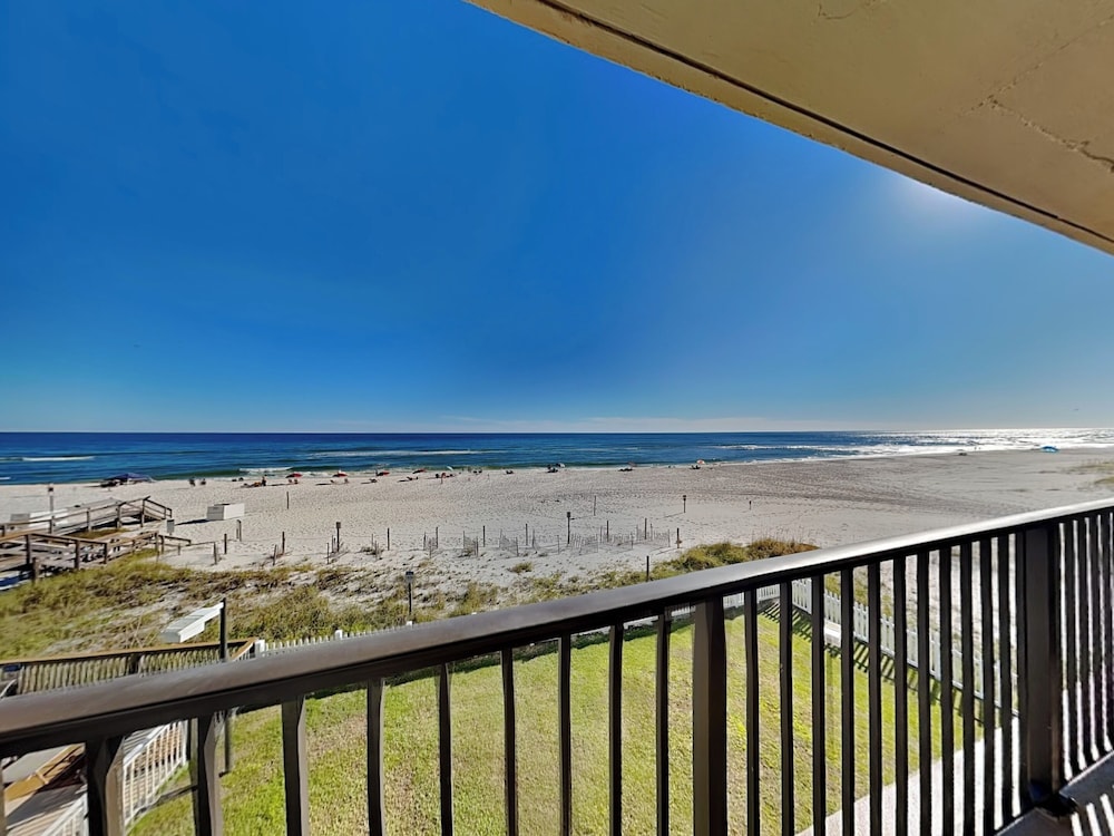Ocean Breeze East by Southern Vacation Rentals