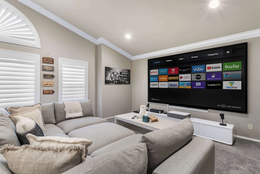 Luxury Pool Home w Theater Games & Mountain View