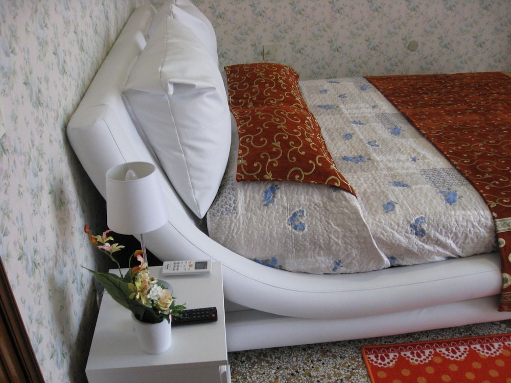 Rosa Cottage photo 2