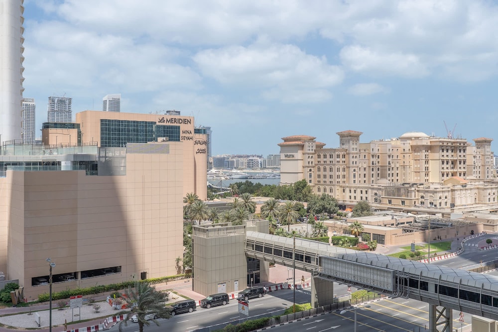 1 Bedroom in Marina With Stunning Ain Dubai View