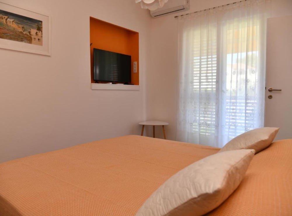 Apartments Near Sea Supetar