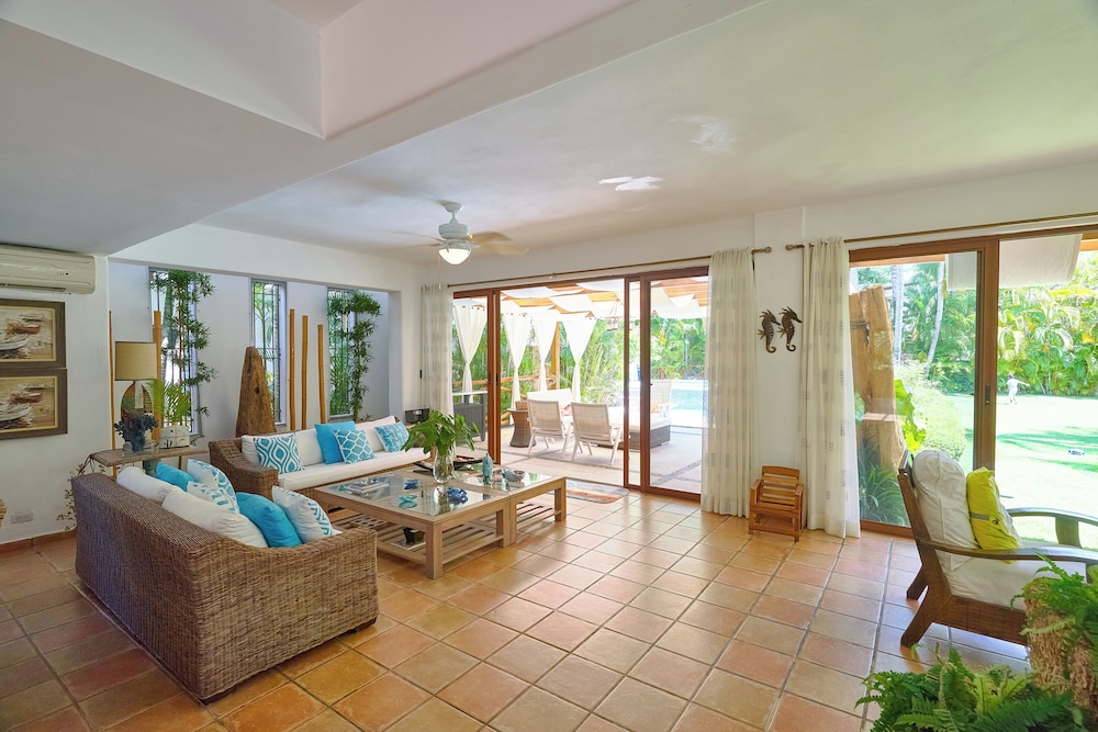 Beach Villa in El Portillo Sleeps 12