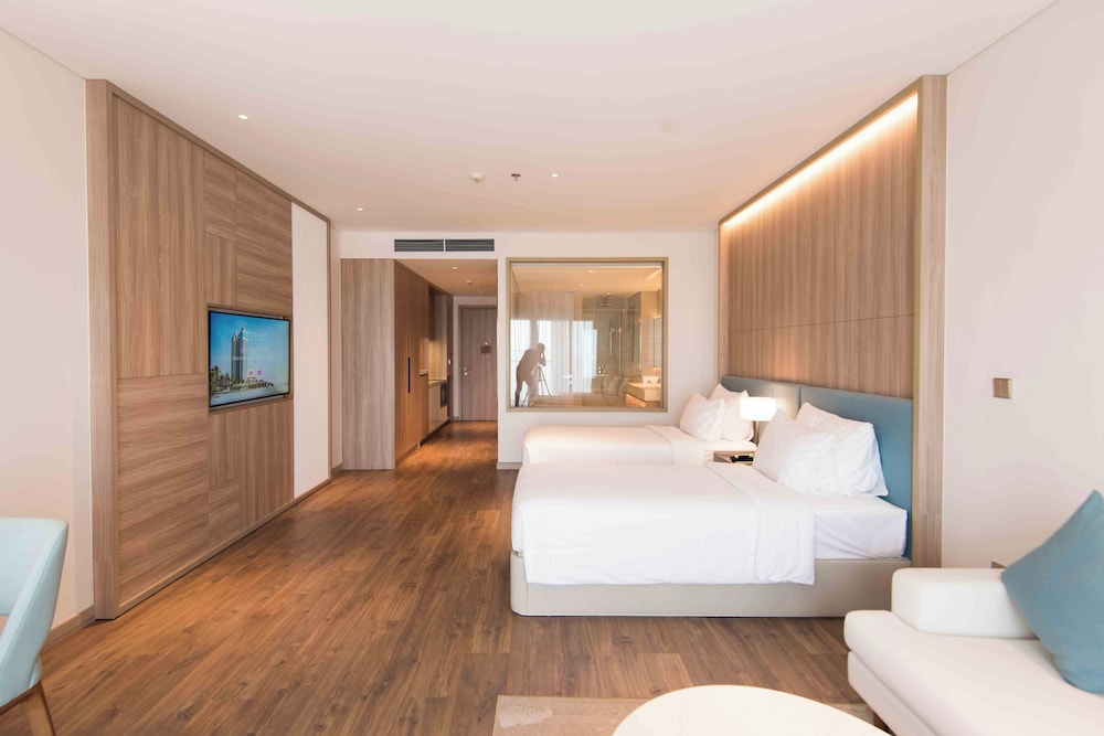 A La Carte Ha Long Residence