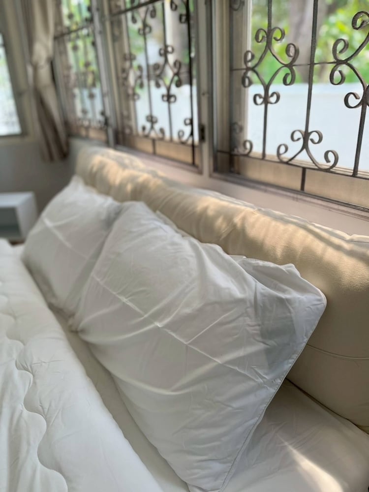 5 Beds 452sqm With Private Garden Pet-friendly Cctv Quiet and Homey
