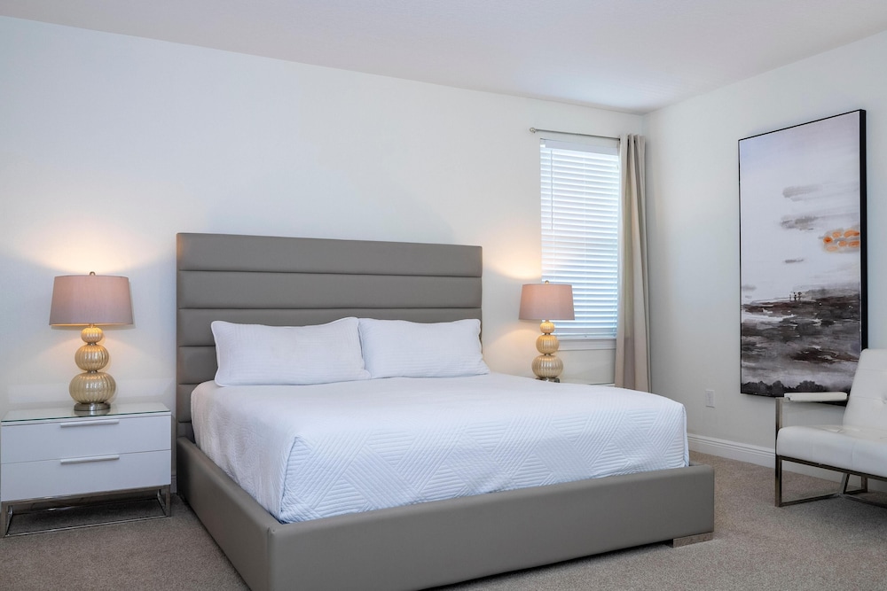 421 NP - Exquisite Retreat at Encore Resort