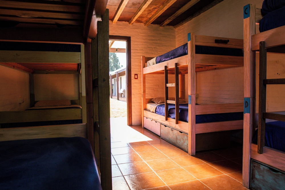 La Quinta Hostel & Suites view 2