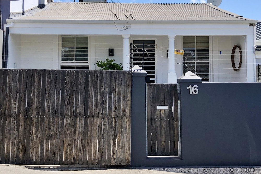 No 16 - Sea Point Row House