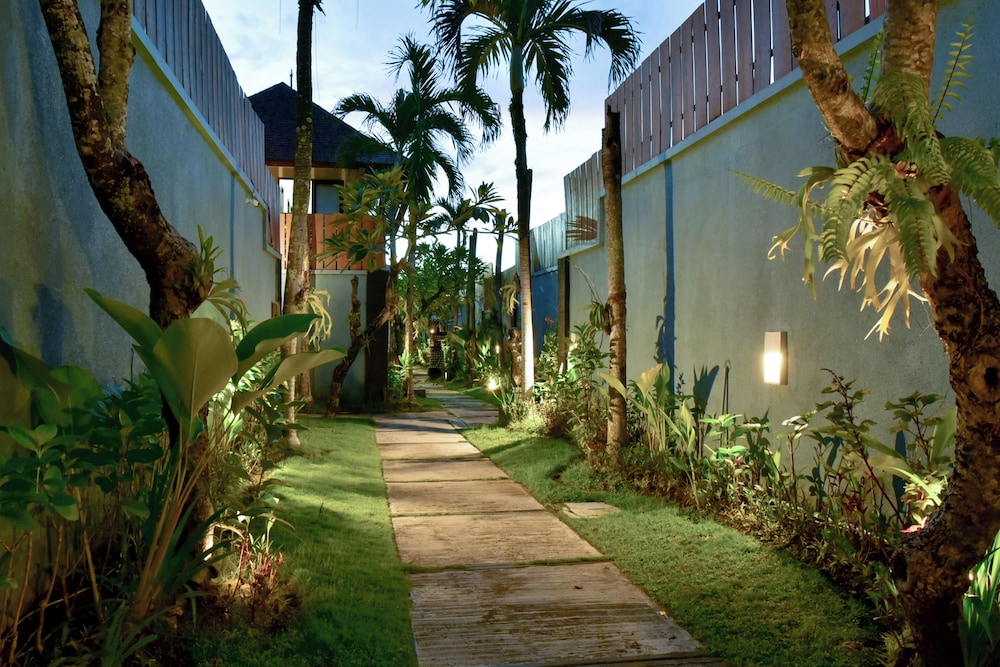 The Khayangan Dreams Villa Umalas, Kerobokan - 12