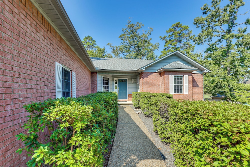 Golf, Fish & Hike: Hot Springs Village Home!