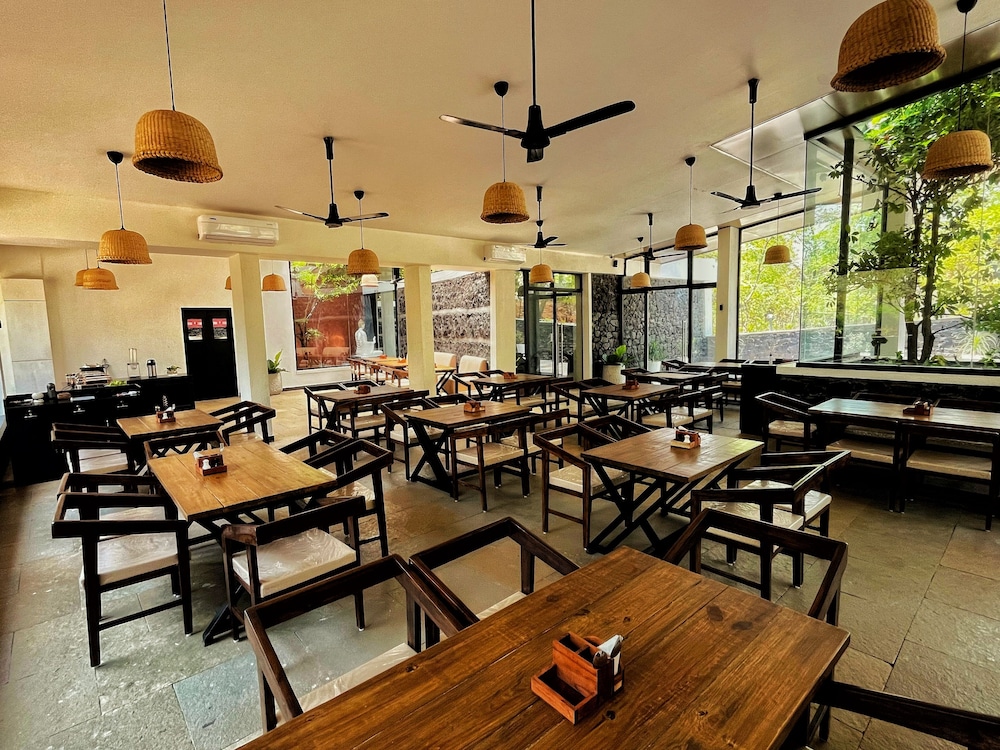 Bird's Nest Resort - Shahapur