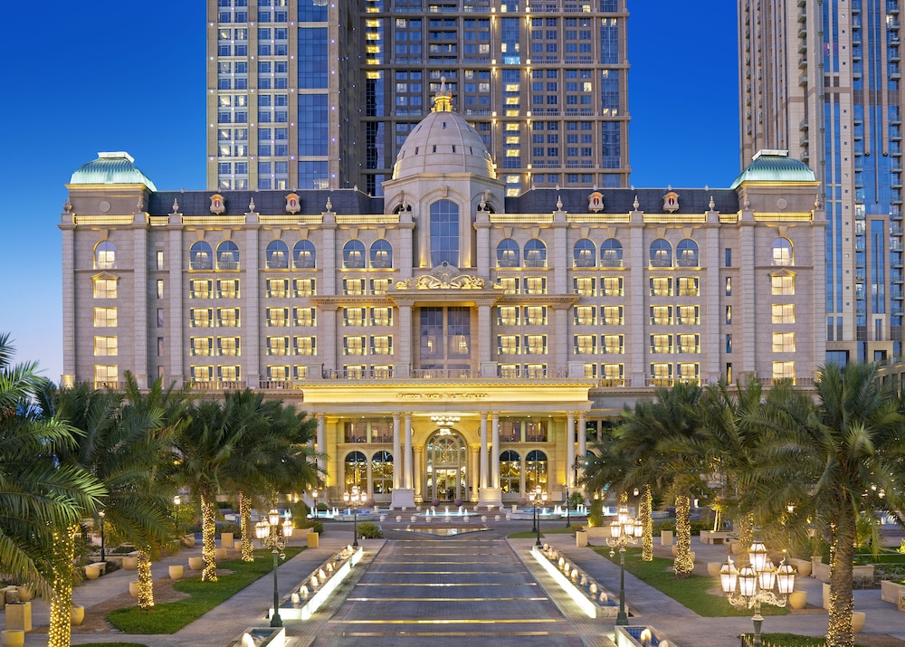Hotel Al Habtoor Palace - Image 1