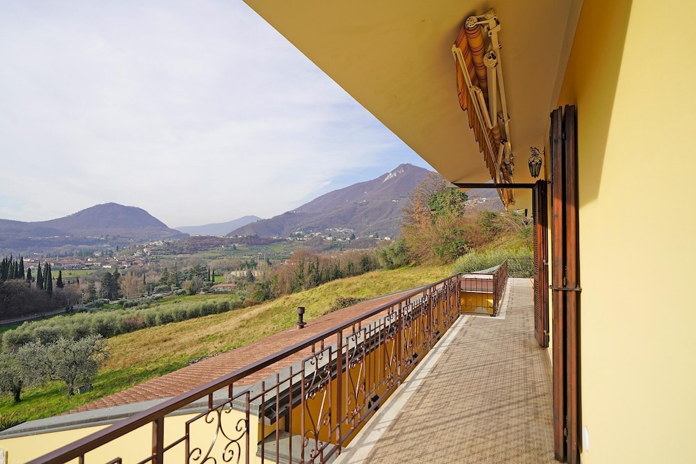 Le Fontane Lux in Ro view 5