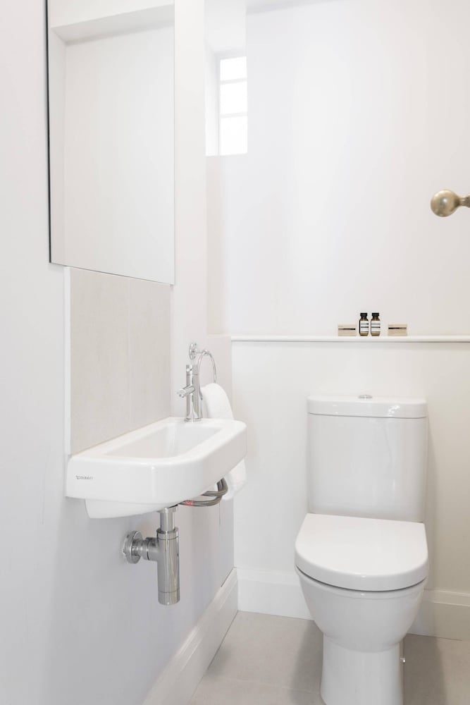 Drayton Gardens VI by Onefinestay