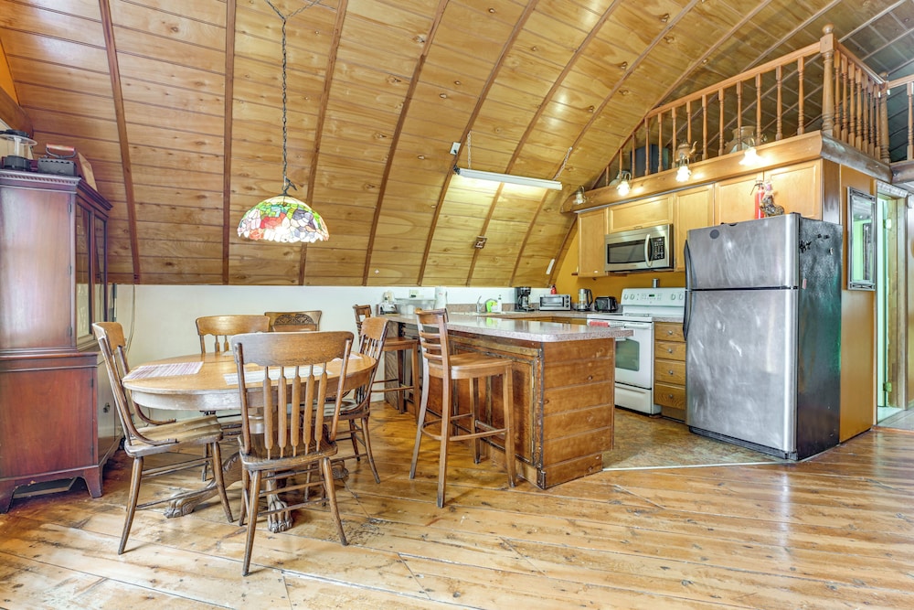 Hike & Fish: Delaware River Cabin w/ Views