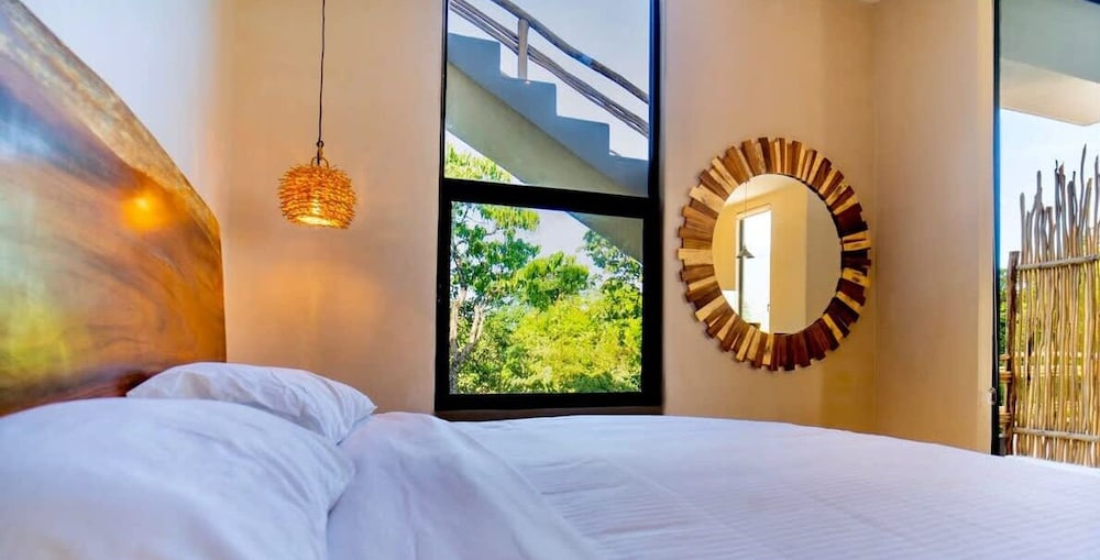 Great Located Studio PH With Private Pool by Waves Management