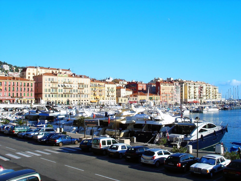 Apartment in Cote D'azur Near the Beach