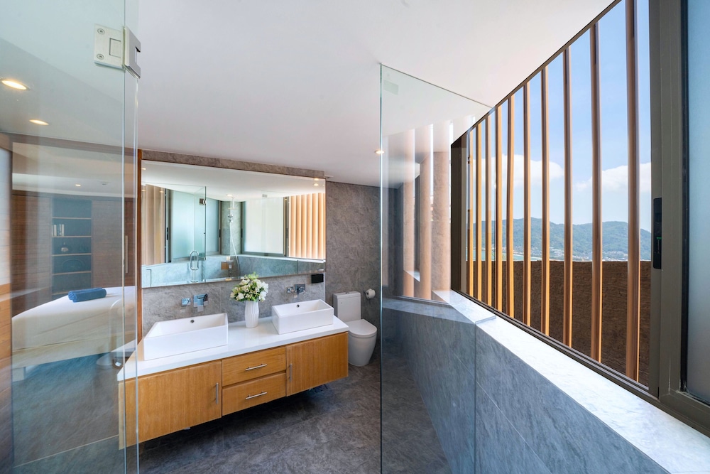 Luxury 2BR Apartment in Bluepoint 82