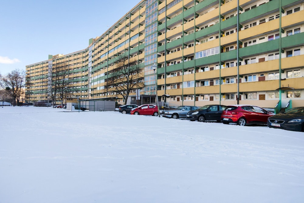 Pet-friendly Studio Gdansk by Renters view 5