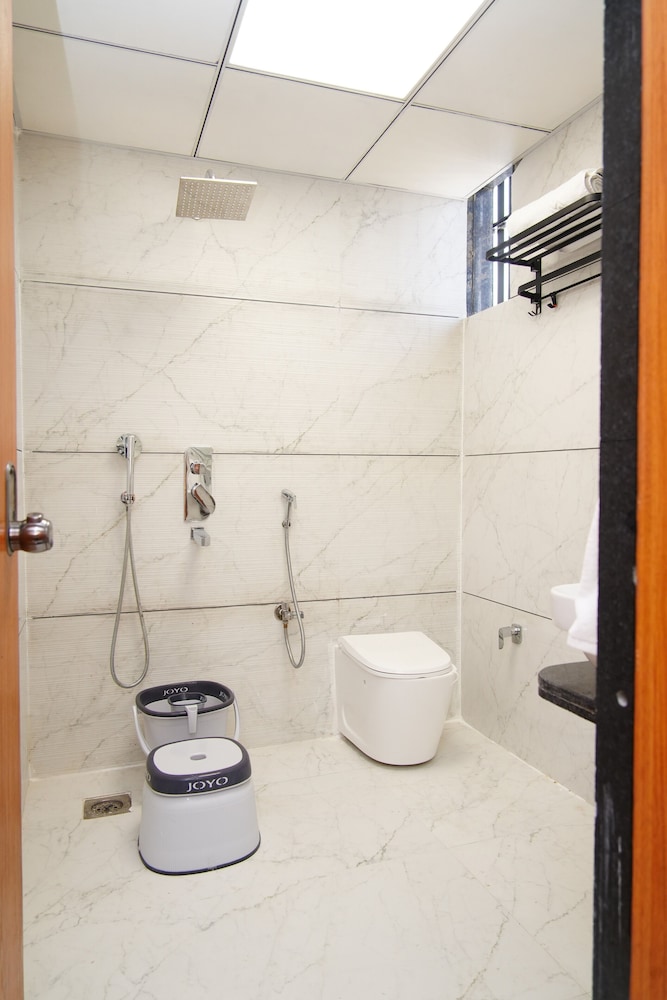 HOTEL BHAGYALAXMI LUXURY INN