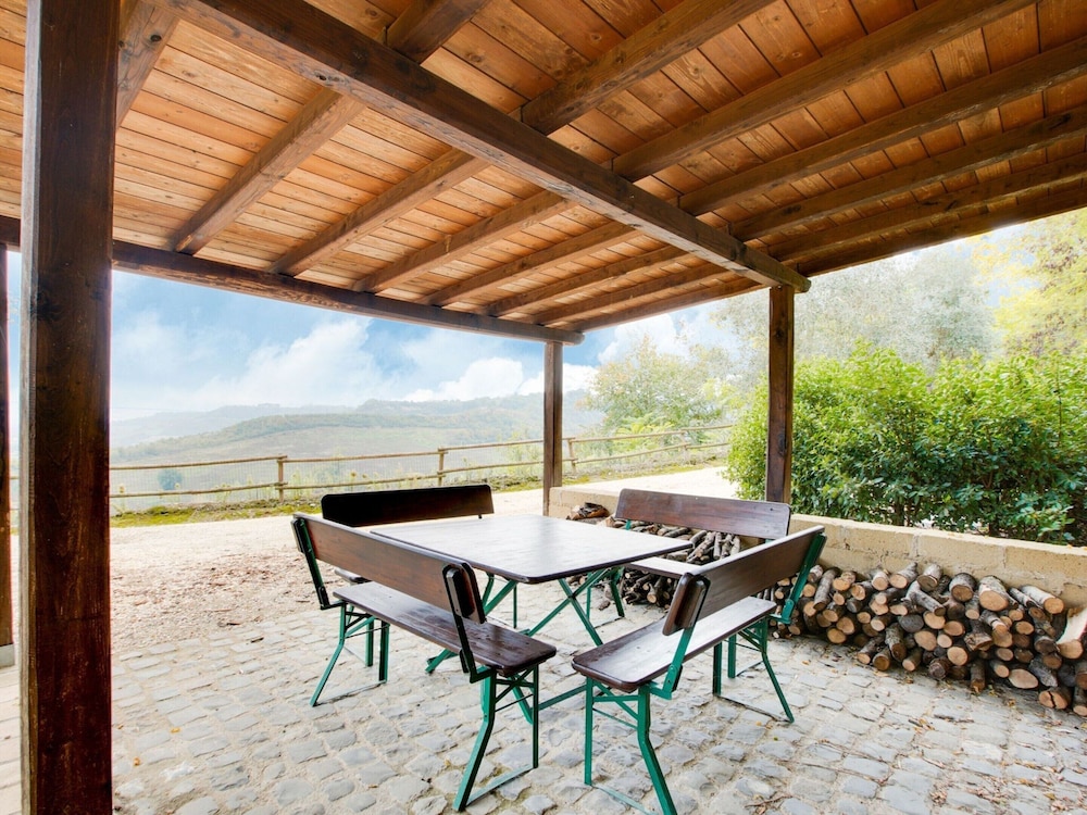 Villa in Rome With Pool & Stunning Views