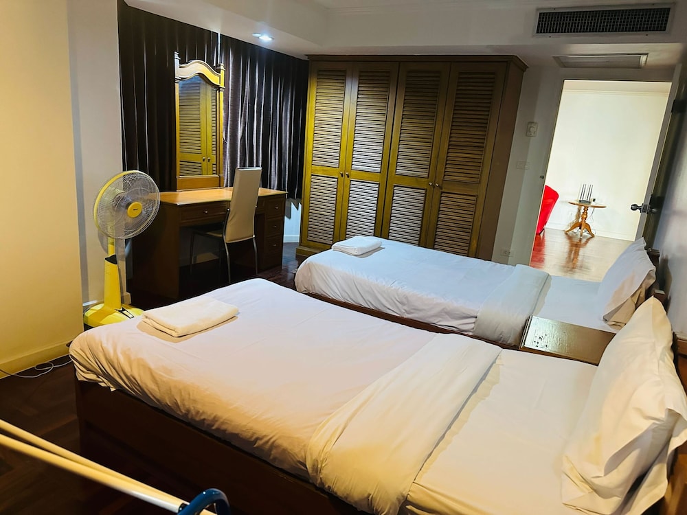 Omni Tower Sukhumvit Nana - Direct