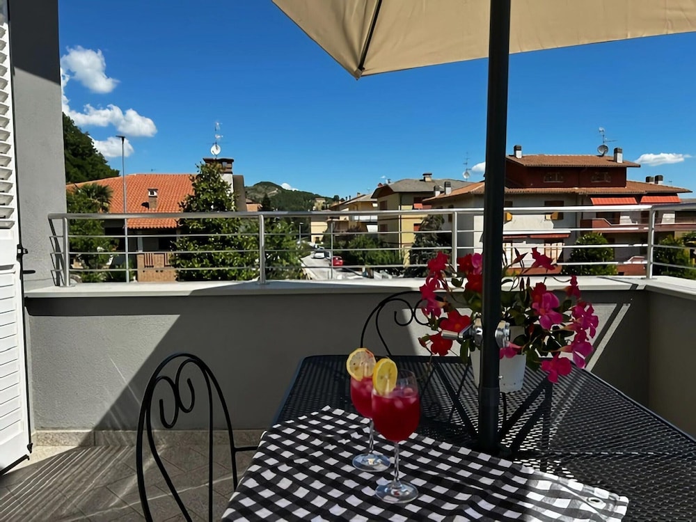 Apartment in Esanatoglia Near Apennines Trails