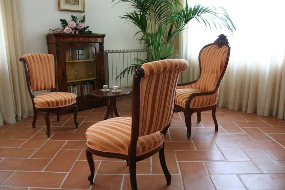 B&B Li Fringi