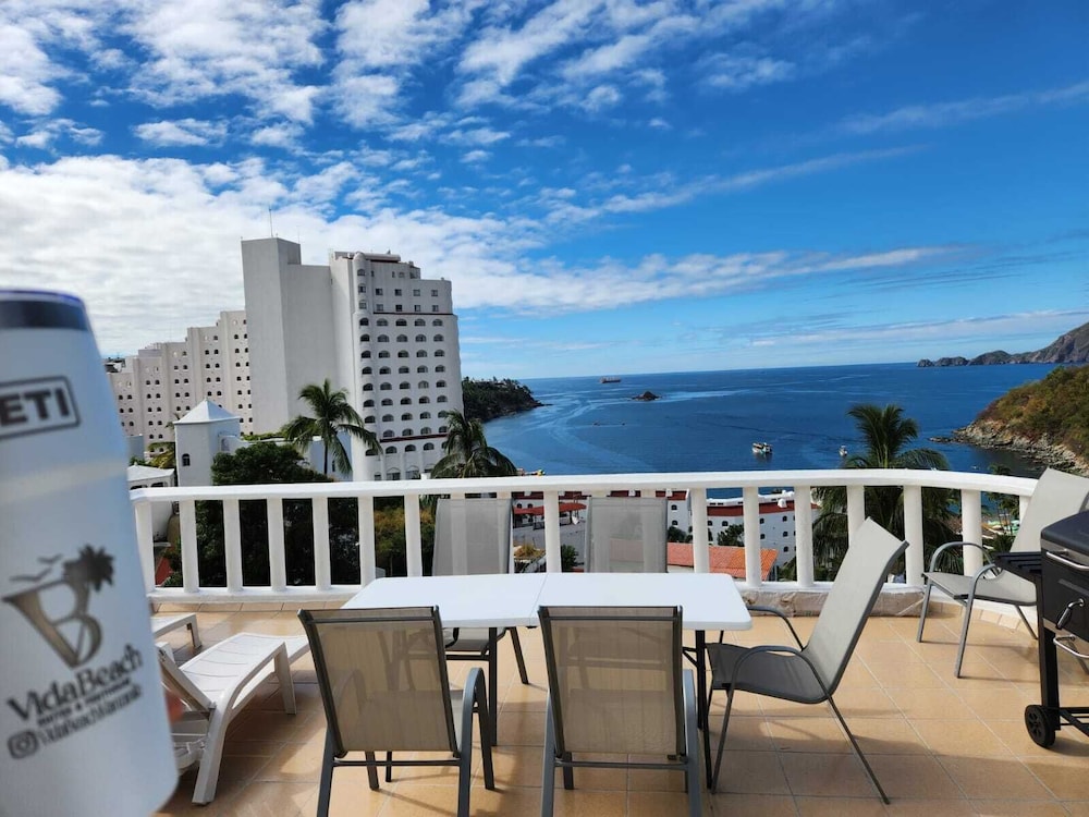 vida beach manzanillo