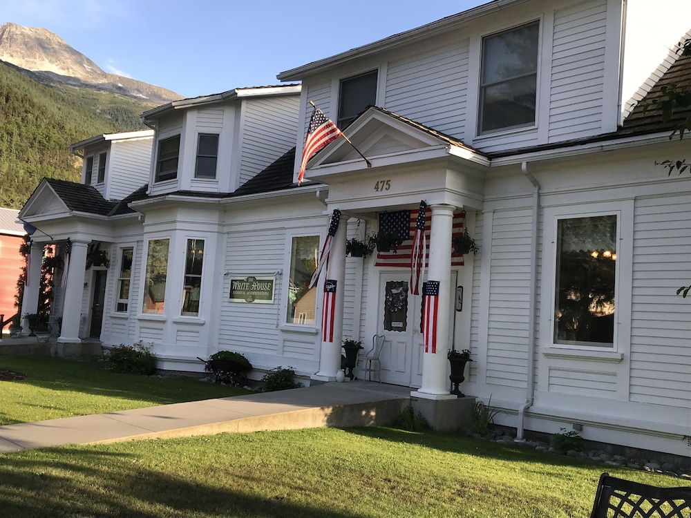 Hotel At the White House - Image 1