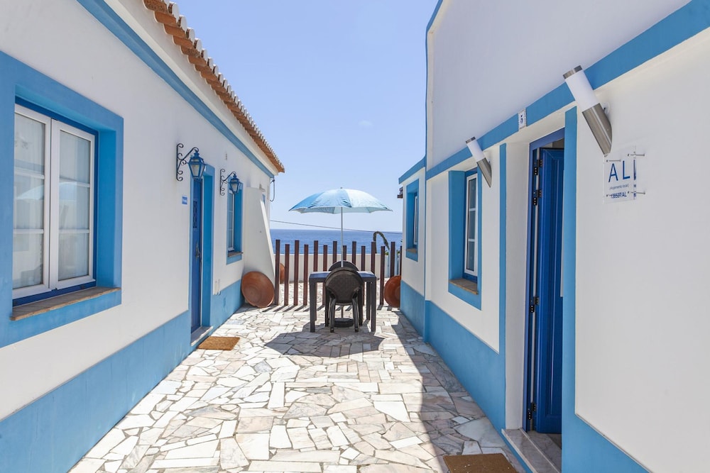 B54 - Casa Azul in Burgau