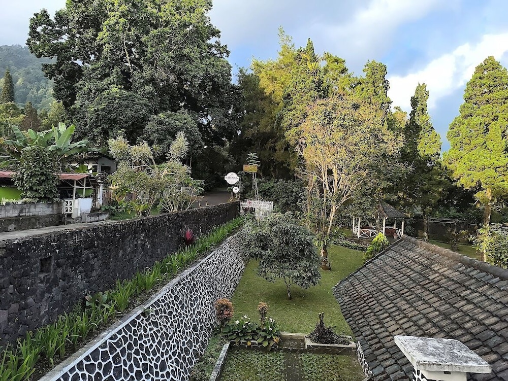 Villa Narendra Yogyakarta