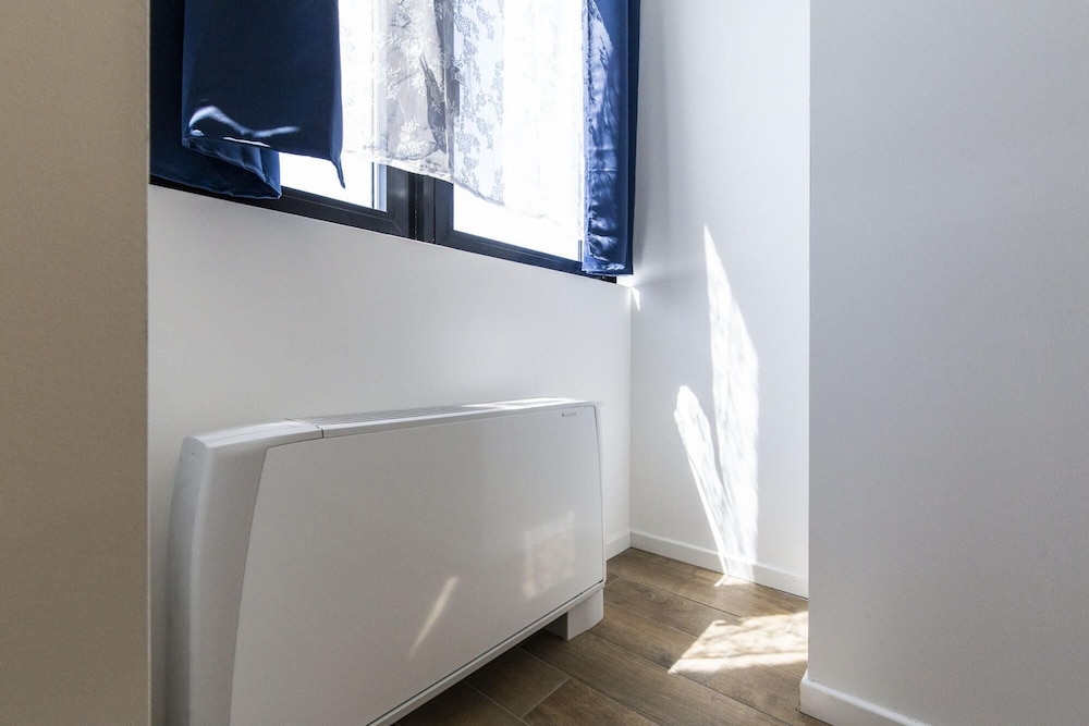 Noto 10 in Milan With 1 Bedrooms and 1 Bathrooms