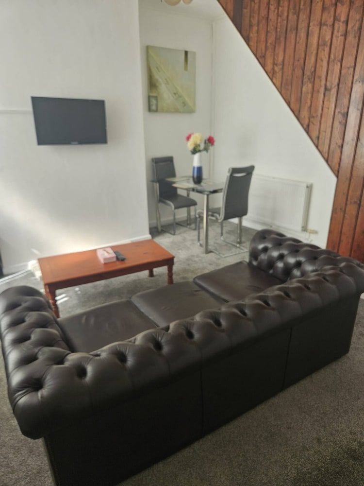 Ad7 Family Guest House