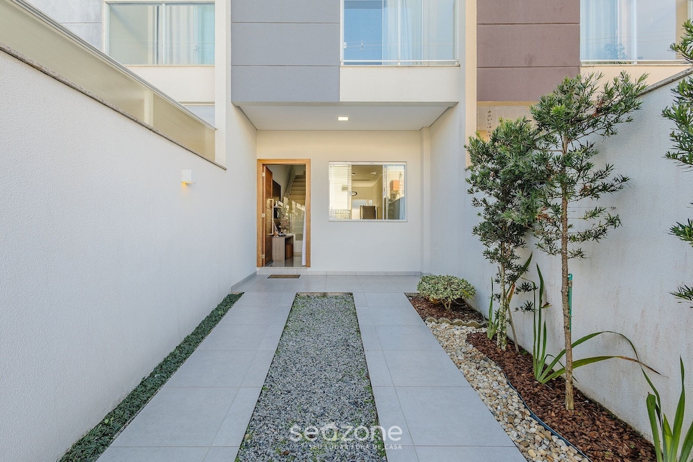 House With 2 Suites and Barbecue Lrm0226