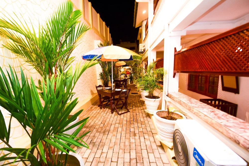 New Old Dutch House - Galle Fort