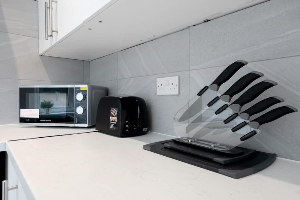 3bed House-free Parking