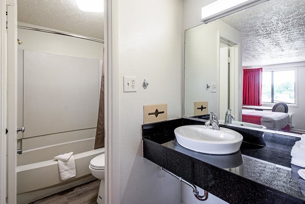 Budget Inn Norfolk Va
