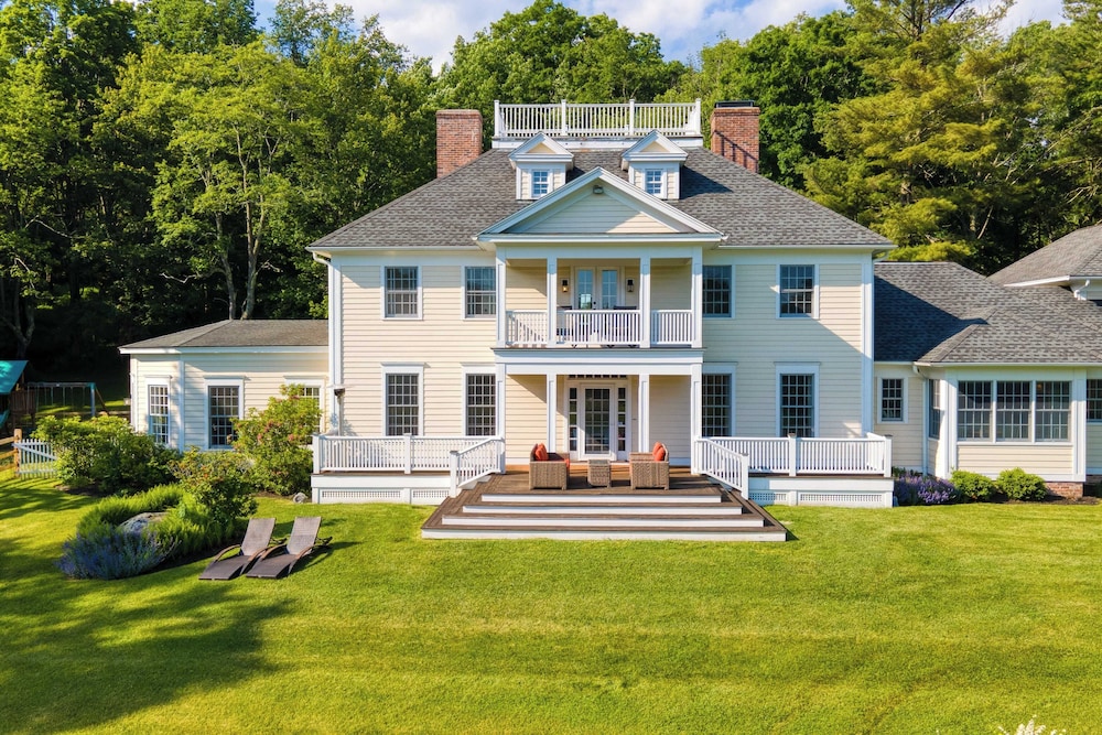 Secluded Berkshires Estate + Private Pond/pool,theater, Gym Sunny Pond